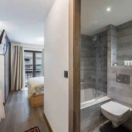 Apartment Moderne Avec Jacuzzi Exterieur Et Terrasse A - Fr-1-563-106 Courchevel
